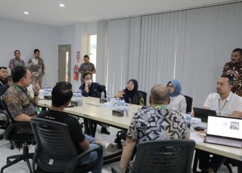 Pastikan Ekosistem Kendaraan Listrik Di Sumatera Utara, Direktur Niaga PT PLN (Persero) Kunjungi PT Grab Indonesia
