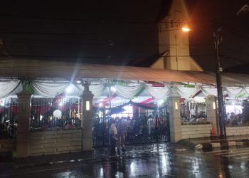 Perayaan malam Natal 2023 di Kota Medan diguyur hujan lebat