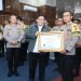 Kapolres Sibolga terima piagam penghargaan dari Ombudsman RI
