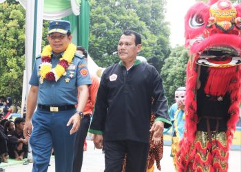 Kakanwil Kemenkumham Sumut serahkan piagam penghargaan kepada pegawai teladan