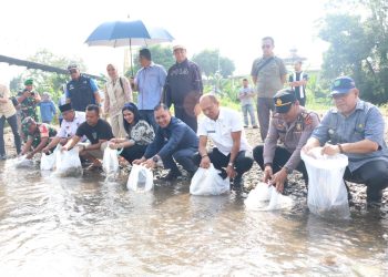 Polrestabes Medan gerebek barak narkoba di Desa Paya Geli amankan dua pria