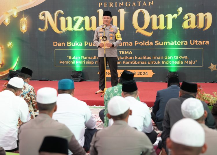 Kapolda Sumut, Irjen Pol Agung Setya Imam Effendi, pada  acara peringatan Nuzulul Qur'an di Mapolda Sumut.(Satunusantara news/HO-Humas Polda Sumut).