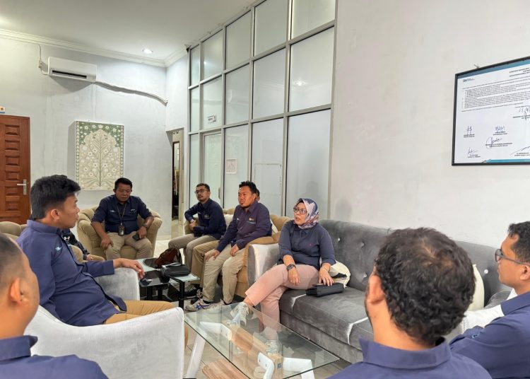 Manajer PLN UP3 Padangsidimpuan, Yessi Indra menjelaskan PLN UP3 siap berkolaborasi dengan PLN UPT Padangsidimpuan dalam menjaga pasokan listrik aman selama perayaan Idul Adha 1445H.(Satunusantara news/HO-Humas PLN UID Sumut).