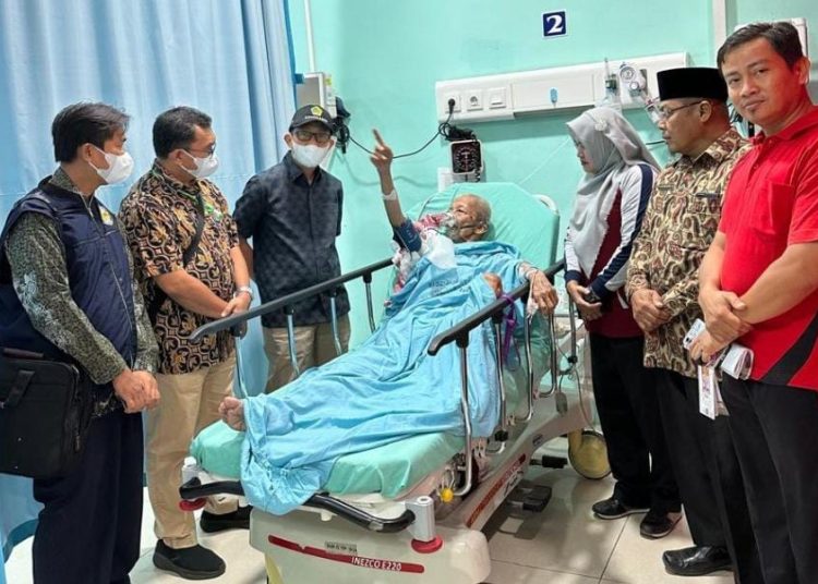 Judda Kamil Juni (76)  jemaah haji technical landing asal Debarkasi Makassar, Sulawesi Selatan, saat dirawat di  RSUD Amri Tambunan, Kabupaten Deli Serdang.(Satunusantara news/HO-Humas Haji Medan).