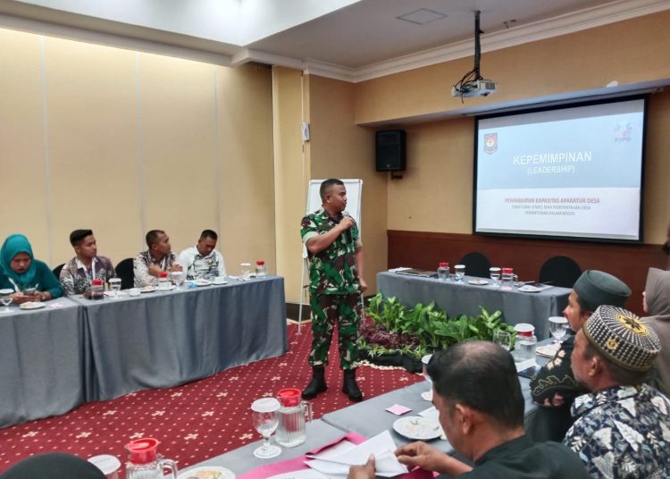 Pamen Korem 033/Wira Pratama,  mendapat kepercayaan menjadi penceramah pada pelatihan bagi Aparatur Desa dan Pengurus Kelembagaan Desa di Tanjungpinang.(Satunusantara news/HO-Penrem 033/WB)