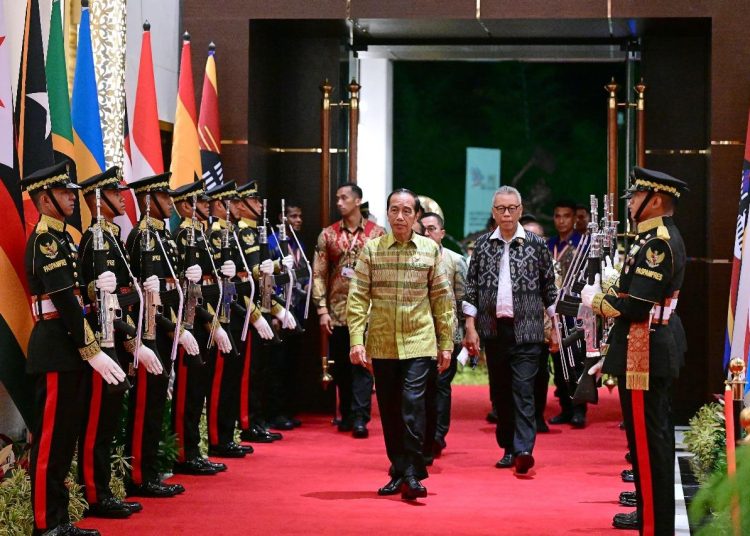 Presiden Republik Indonesia, Joko Widodo, bersama  para pemimpin dan delegasi yang hadir pada Indonesia-Africa Forum (IAF) ke-2, di Bali.(Sunusantara news/HO-Humas Kemenkumham Sumut).