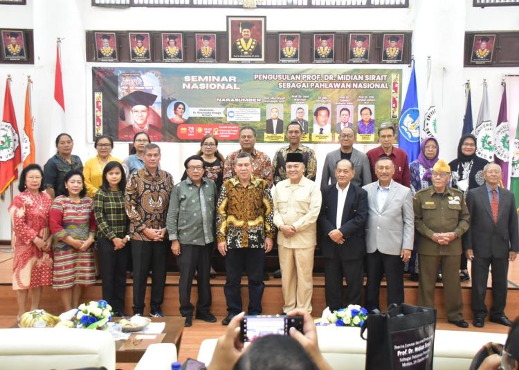 Unimed menggelar seminar nasional dan mengusulkan Prof Dr rer nat Midian Sirait, sebagai calon Pahlawan Nasional dari Provinsi Sumatera Utara kepada Pemerintah Pusat.(Satunusantara news/HO-Humas Unimed).