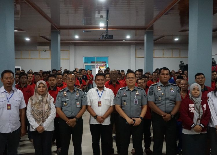 Lapas Kelas I Medan bekerja sama dengan KPU Kota Medan menggelar kegiatan sosialisasi kepada warga binaan dengan tema "Peran Pemilih Mengekspresikan Suara Demokrasi dan Mensukseskan Pilkada Serentak Tahun 2024".(Satunusantara news/HO-Humas Lapas Medan).