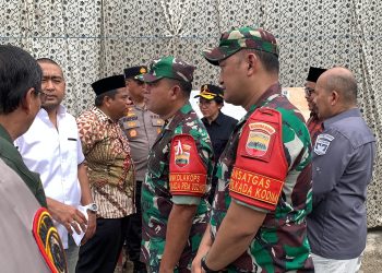 Danrem 032/Wbr bersama Wakapolda Sumbar tinjau TPS di Kuraitaji Timur Padang Pariaman