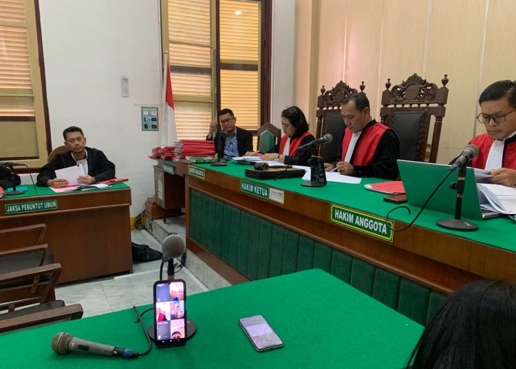 Majelis hakim diketuai Philip Mark Soentpiet, saat membacakan vonis hukuman mati dua  terdakwa kurir  narkotika jenis sabu seberat 20 kilogram   di PN Medan.(Satunusantara news/HO-Dokumen)