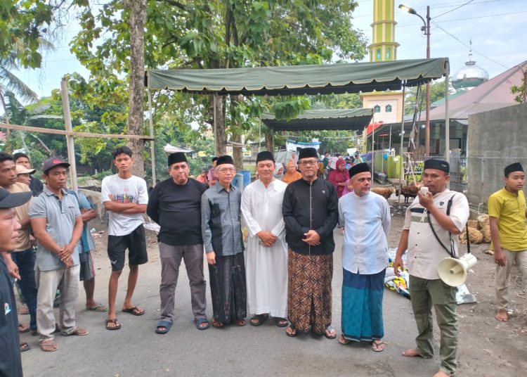 Panitia Pemotongan Hewan Kurban BKM Asy Syafi’iyah Medan pada Idul Adha 1446 Hijriah.(Satunusantara news/HO-Dokumen).