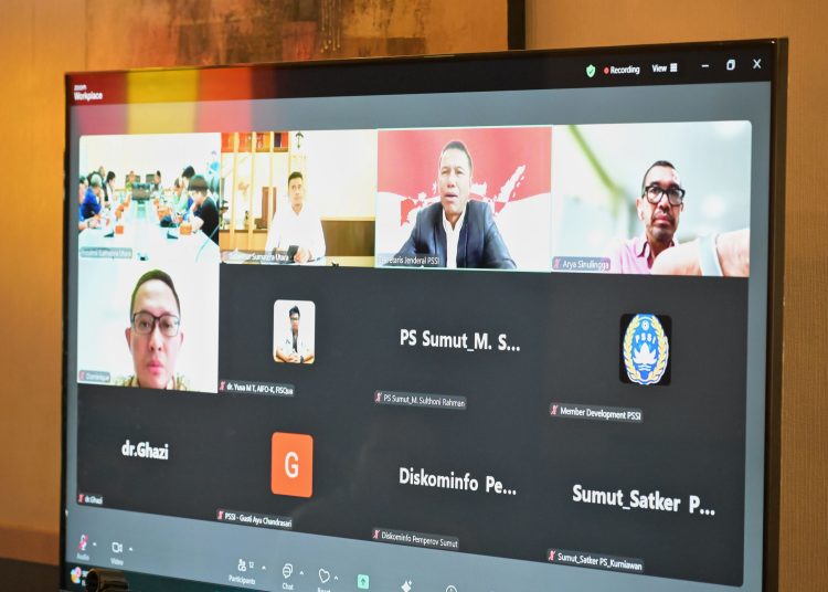 Gubernur Sumut Bobby Nasution, saat rapat secara daring dengan PSSI dari Kabupaten Karo.(Satunusantara news/HO-Diskominfo Sumut)