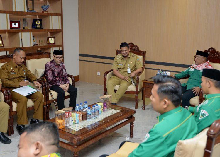 Gubernur Sumut Muhammad Bobby Afif Nasution, saat menerima kunjungan GPA Pusat di ruang kerjanya, Kantor Gubernur di Medan.(Satunusantara news/HO-Diskominfo Sumut).