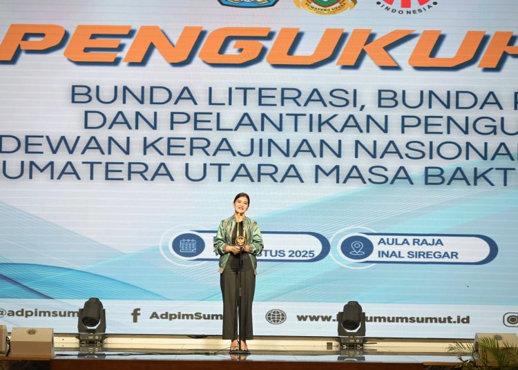 Gubernur Sumatera Utara Muhammad Bobby Afif Nasution mengukuhkan Kahiyang Ayu sebagai Bunda Literasi dan Bunda PAUD Sumut di Aula Raja Inal Siregar, Kantor Gubernur.(Satunusantara news/HO-Diskominfo Sumut).