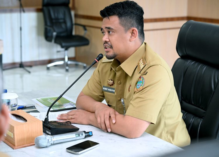 Gubernur Sumut Bobby Nasution, saat Rakor Produksi dan Hilirisasi Komoditas Jeruk di Kantor Gubernur Sumut.(Satunusantara news/HO-Diskominfo Sumut).