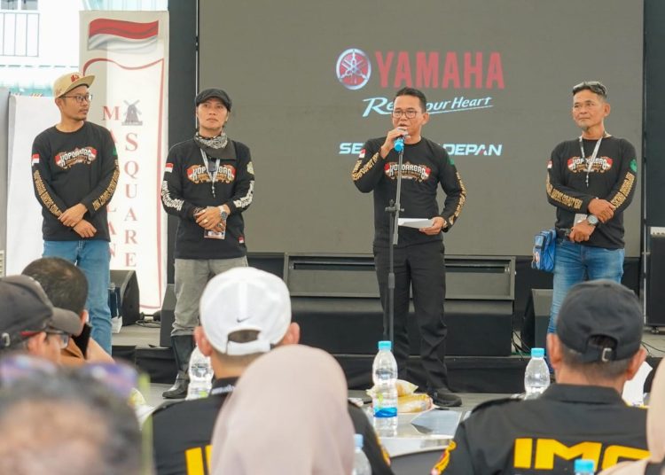 Wakil Wali Kota Medan, H. Zakiyuddin Harahap (dua kanan) menyampaikan pengarahannya saat menghadiri Kopdar Gabungan Bikers di Marelan Square.(Satunusantara news/HO-Diskominfo Medan).