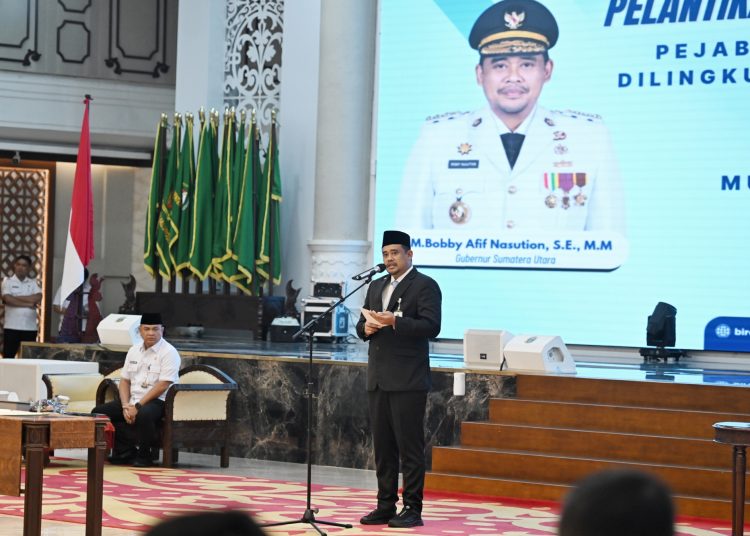 Gubernur Sumut Muhammad Bobby Afif Nasution,pada acara pelantikan di Aula Raja Inal Siregar, Kantor Gubernur Sumut.(Satunusantara news/HO-Diskominfo Sumut)