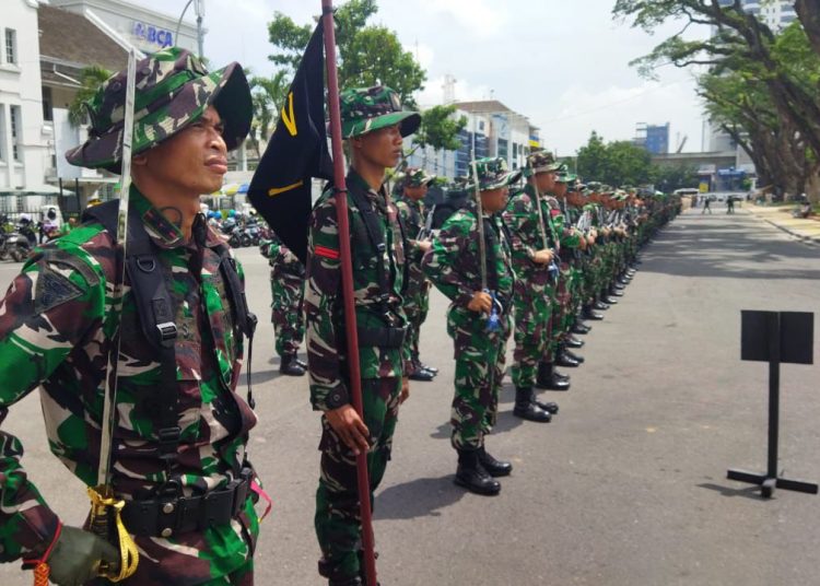 Gladi resik pada Peringatan HUT ke-80 TNI yang  dipusatkan di Lapangan Merdeka Medan.(Satunusantara news/HO-Pendam I/BB).