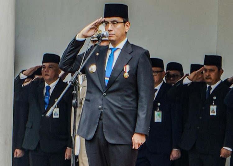 Wali kota Medan, Rico Tri Putra Bayu Waas, saat memimpin Upacara Peringatan Hari Kesaktian Pancasila Tahun 2025, di halaman Kantor Wali Kota Medan.(Satunusantara news/HO-Diskominfo Medan)