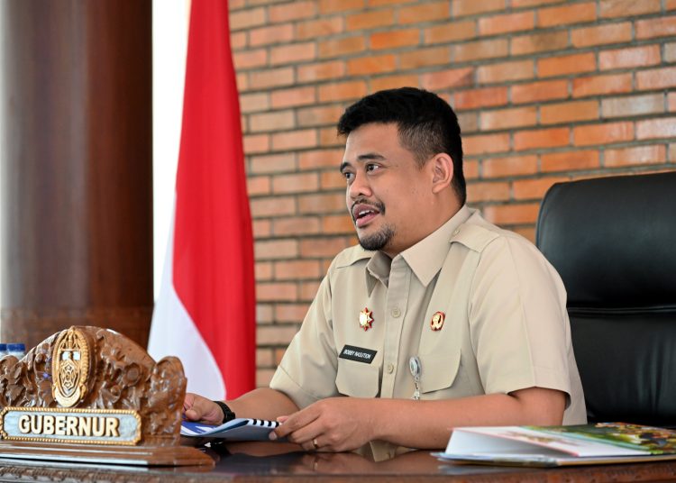 Gubernur Sumut Muhammad Bobby Afif Nasution, saat rapat   
 tentang Pengembangan Destinasi Pariwisata Prioritas Danau Toba.(Satunusantara news/HO-Diskominfo Sumut).