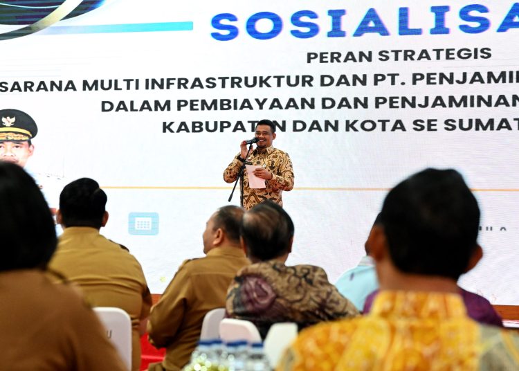 Gubernur Sumut Muhammad Bobby Afi Nasution, saat Sosialisasi Pembiayaan dan Penjamin Infrastruktur Daerah di Aula Tengku Rizal Nurdin, Rumah Dinas Gubernur Sumut.(Satunusantara news/HO-Diskominfo Sumut)