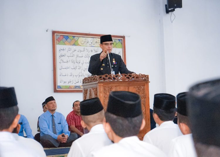 Wali kota Medan Rico Tri Putra Bayu Waas,  di Pesantren Ar-Raudlatul Hasanah, di Medan Tuntungan.(Satunusantara news/HO-Diskominfo  Medan)