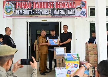 Posko Darurat Bencana Pemprov Sumut terima bantuan logistik kemanusian dari Komdigi