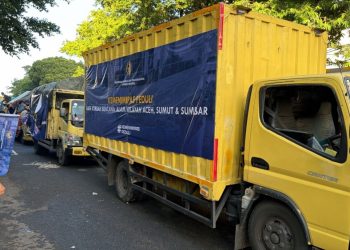 Menteri Imipas serahkan bantuan kemanusian kepada korban bencana alam di wilayah Sumatera