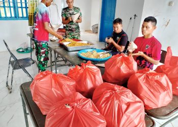 Satgas Kodam I/BB terus siapkan kebutuhan makan bagi warga terdampak bencana di Tukka Tapteng