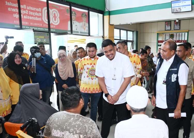 Gubernur Sumut Muhammad Bobby Afif Nasution, saat melakukan kunjungan ke RSUD Aek Kanopan.(Satunusantara news/HO-Diskominfo Sumut).