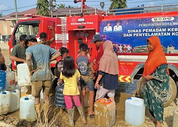 Dinas Damkarmat Kota Medan jalankan misi kemanusian bersihkan Aceh Tamiang pascabanjir besar