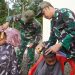Kodim 0210/TU gelar kegiatan cukur rambut gratis bagi anak pengungsi di Posko Desa Sibalanga Taput