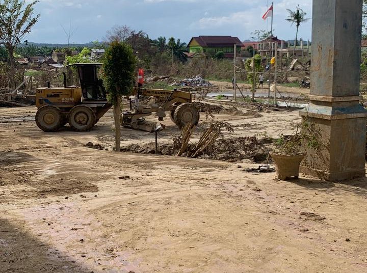 Pemko Medan kembali  mengirimkan bantuan alat berat sebanyak tiga tahap guna membantu percepatan pemulihan pascabencana banjir yang terjadi di Kabupaten Aceh Tamiang, Provinsi Aceh.(Satunusantara news/HO-Diskominfo Medan).