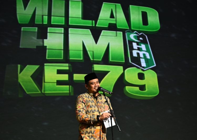 Gubernur Sumut, Muhammad  Bobby Afif Nasution, pada acara Gebyar Insan Cita dan Puncak Milad HMI ke-79 Tahun di Aula Raja Inal Siregar (RIS), Kantor Gubernur Sumut.(Satunusantara news/HO-Diskominfo Sumut)