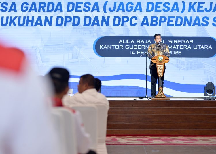 Gubernur Sumut, Muhammad Bobby Afif Nasution, pada pengukuhan pengurus DPD dan DPC Abpednas Sumut serta kegiatan Optimalisasi Program Jaga Desa di Aula Raja Inal Siregar, Kantor Gubernur Sumut.(Satunusantara news/HO-Diskominfo Sumut).