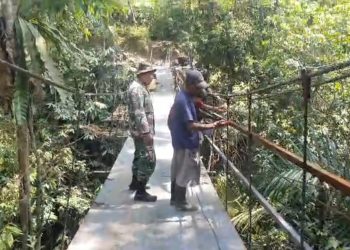 Kodim 0209/LB rampungkan rehabilitasi jembatan gantung di Desa Halimbe Kabupaten Labura