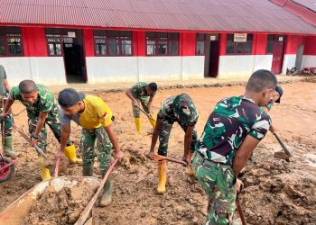 Satgas Kodam I/BB laksanakan pembersihan ulang di SD Negeri 155680 di Kelurahan Bonalumban Tapteng