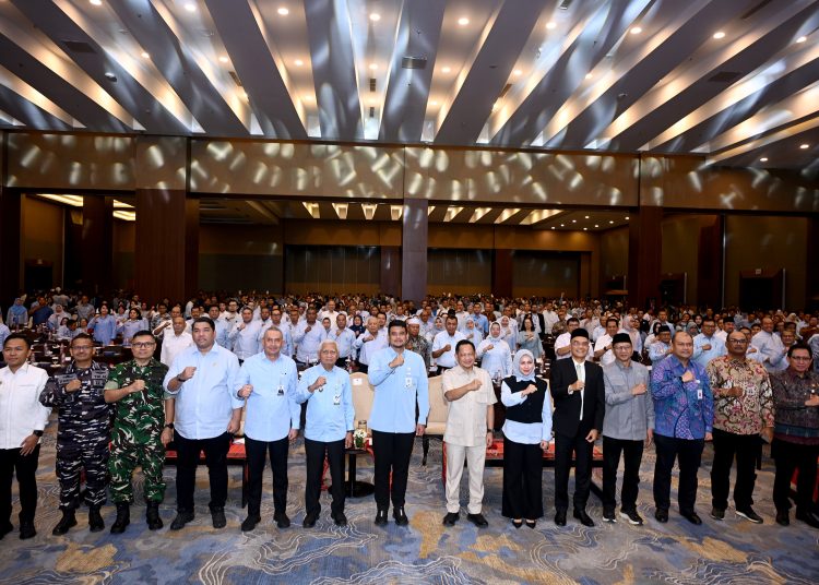 Gubernur Sumut Muhammad Bobby Afif Nasution (tengah) pada acara Musrenbang RKPD Sumut 2027 di Hotel Santika Dyandra, Medan.(Satunusantara news/HO-Diskominfo Sumut).