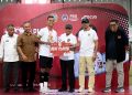 Wagub serahkan trofi juara liga 4 Piala Gubernur Sumut kepada klub sepakbola Payabakung United