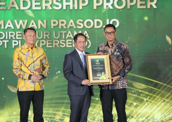Dirut PLN raih penghargaan Green Leadership PROPER Emas KLH 2025