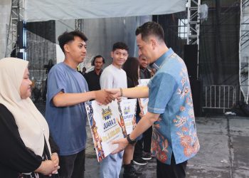 Penghargaan Komitmen dan Kontribusi Negara Sahabat diberikan kepada Pulau Pinang Malaysia
