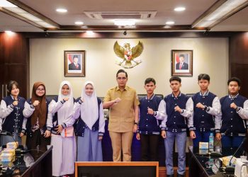 Wali kota Medan berangkatkan 10 pelajar ke Ipoh Malaysia