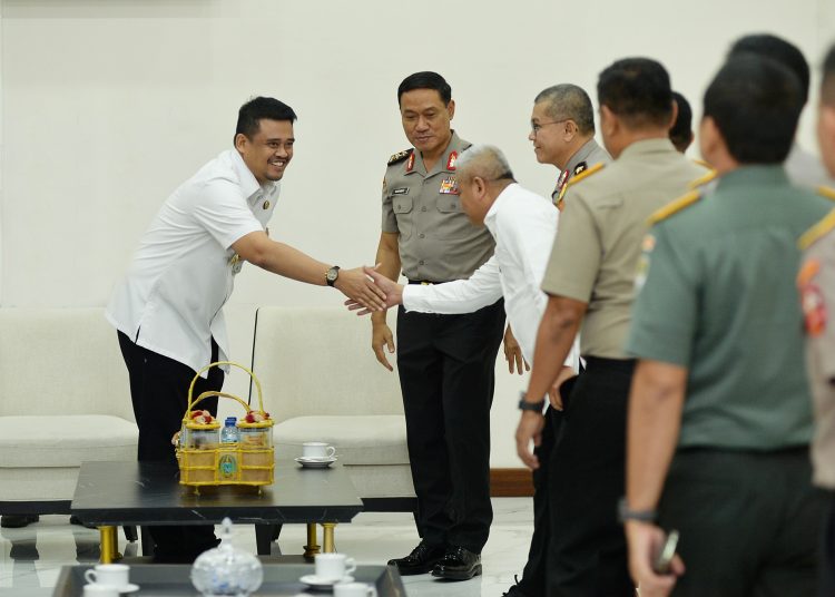 Gubernur Sumut, Muhammad  Bobby Afif Nasution (kiri) saat menerima audensi peserta Praktik Kerja dalam Negeri (PKDN)  Peserta Didik Sekolah Staf dan PimpinanTinggi (Sespimpti)  Polri Dikreg ke-36 Tahun 2026 di Kantor Gubernnur Sumut.(Satunusantara news/HO-Diskominfo Sumut).