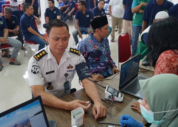 Lapas Kelas I Medan, saat menggelar kegiatan cek kesehatan gratis  bagi pegawai dan warga binaan pemasyarakatan di Lapas Kelas I Medan.(Satunusanara news/HO-Lapas Kelas I Medan).